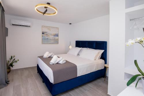 Postel nebo postele na pokoji v ubytování Tinian Sunset Villa
