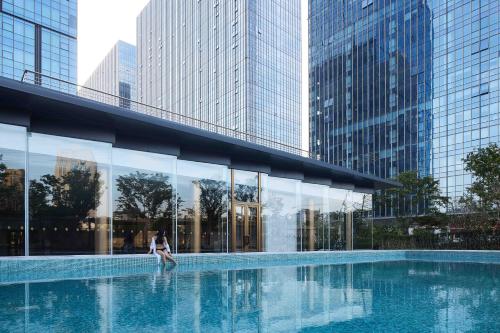 Πισίνα στο ή κοντά στο InterContinental Hangzhou Liangzhu by IHG