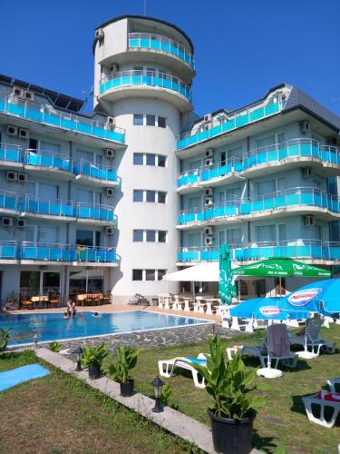 Bazén v ubytování Hotel Sunset Beach nebo v jeho okolí
