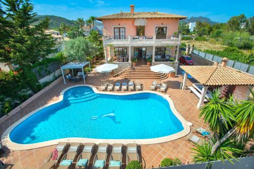 Oliveres by Vintage Travel