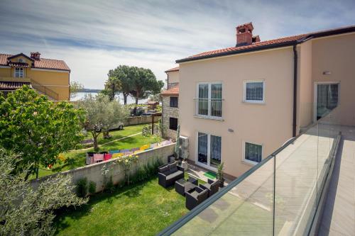 RIVA BEACH VIEW 2