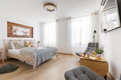 Cozy&Quiet, free parking, 10min to main square