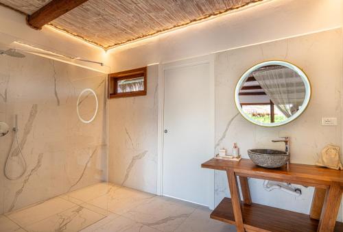 Кровать или кровати в номере Sensations Eco-Chic Hotel