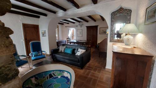 Χώρος καθιστικού στο La Casa Monti au coeur du village de Lama