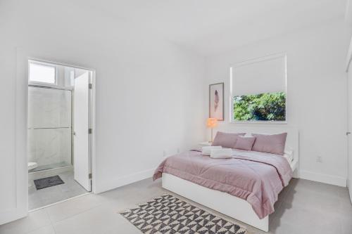 Up to 12 Guests! Modern villa near Wynwood photo 12