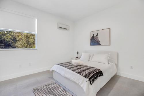 Up to 12 Guests! Modern villa near Wynwood photo 19