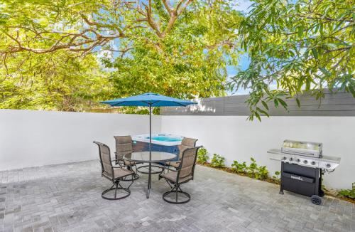 Up to 12 Guests! Modern villa near Wynwood photo 23