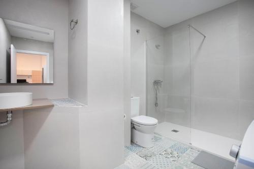10 pax, AC, Wifi gratis, Ciudad Artes y Ciencias
