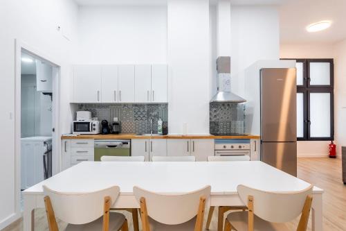 10 pax, AC, Wifi gratis, Ciudad Artes y Ciencias