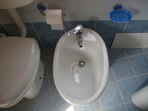 Un baño de Diving Center Punta Stilo