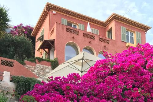 Villa Francesca Beautiful villa with sea view and swimming pool!