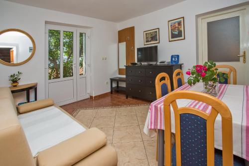 Apartments Jelen