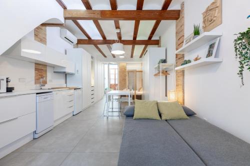 ApartUP Las Arenas Beach