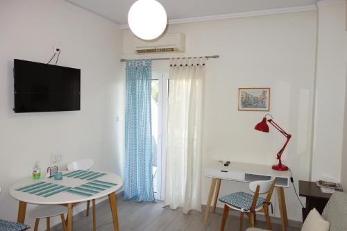 Cozy 4th floor apartment in Chania center