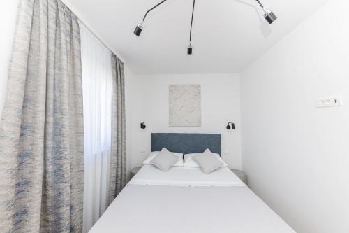 Apartments Antico