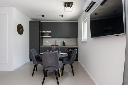 Apartments Antico