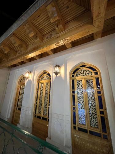Η πρόσοψη ή η είσοδος του Khalid Boutique
