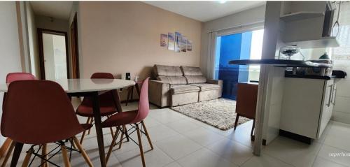 Η κουζίνα ή μικρή κουζίνα στο Apto no Baependi com elevador