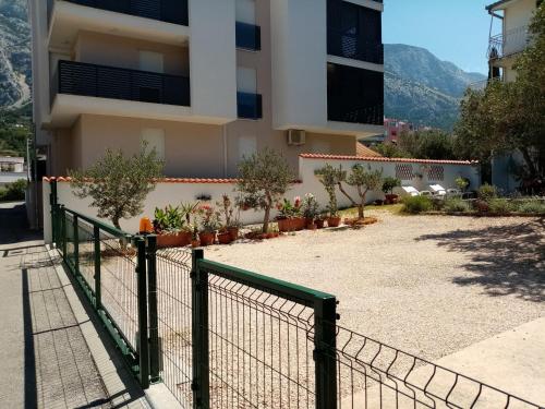 Tihana-ground floor with large terrace
