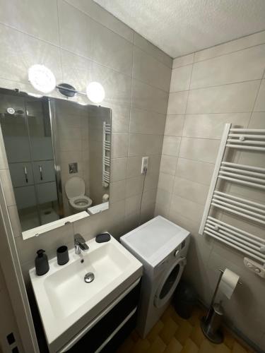 Studio Cabine Clim Wifi Parking Draps - 1 étoile - self check-in possible