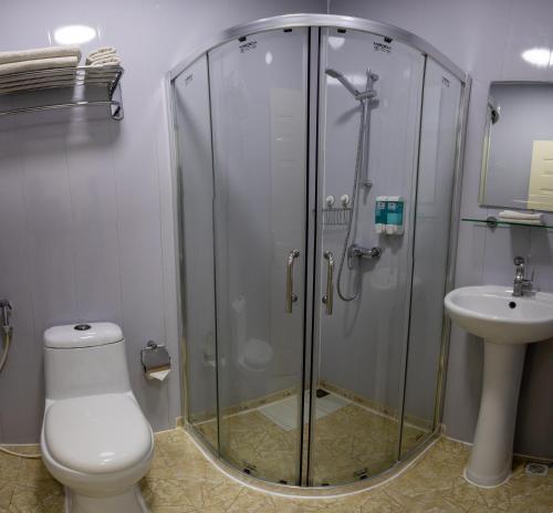 Koupelna v ubytování LVIS blancura Hotel