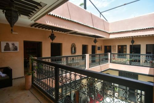 Ein Balkon oder eine Terrasse in der Unterkunft Riad Yacout