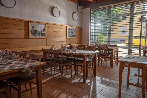 Restaurace v ubytování Gasthof Hosbein