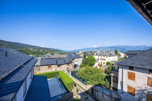 Cozy Stay Picturesque Village with Mountain View