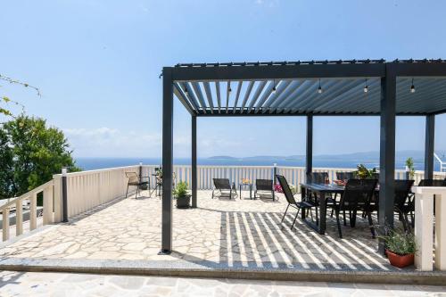 Luxury Villa Navis