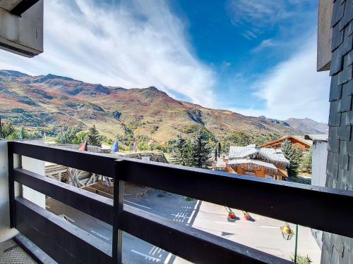 Studio rénové, ski aux pieds, balcon, Les Menuires - FR-1-344-1140