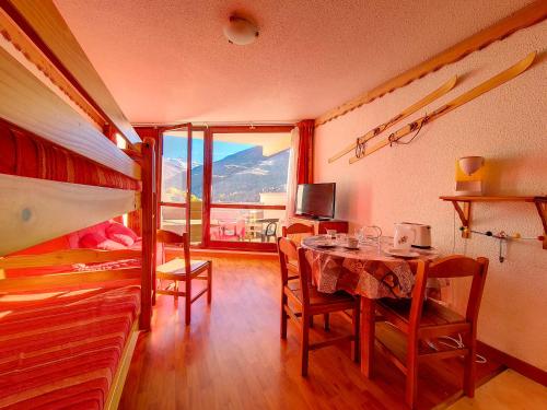 Studio lumineux : Accès pistes · Balcon · Animaux acceptés · Non-fumeur - FR-1-344-1141
