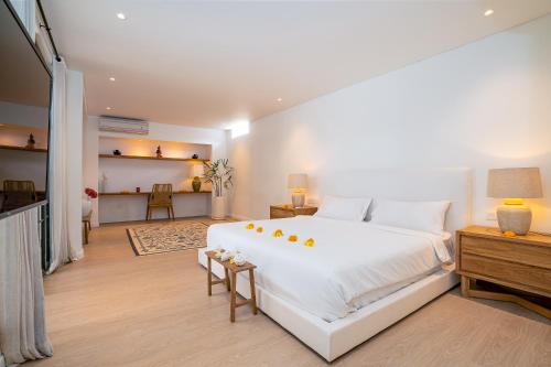 Villa Palmera – Sumptuous 2BR Luxury Villa in Canggu quiet parts