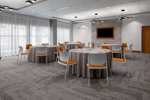 Kawasan bisnes dan/atau bilik persidangan di EVEN Hotel Atlanta - Cobb Galleria by IHG