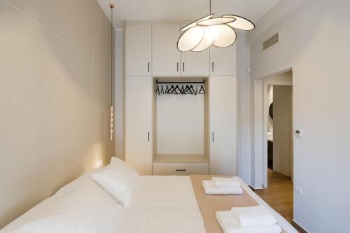 In Heart of Old Town Saint Rocco's Chic Apt
