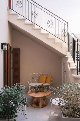 In Heart of Old Town Saint Rocco's Chic Apt