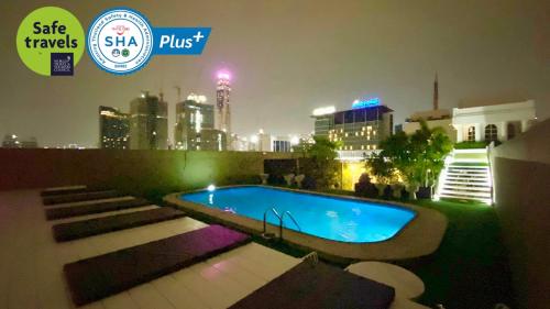 Kolam renang di atau dekat dengan The Victory Residences Bangkok