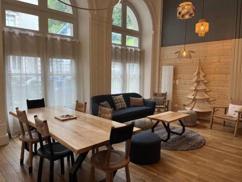 Appartement haut de gamme 113m², 6/8 pers, plein centre, 4 chambres, prestations de qualité - FR-1-234-280