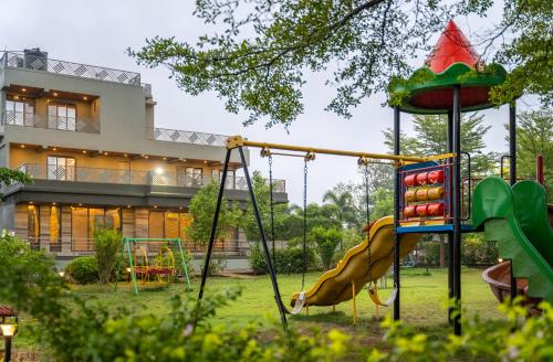 Gallery image of SaffronStays Siesta by the River in Murbād