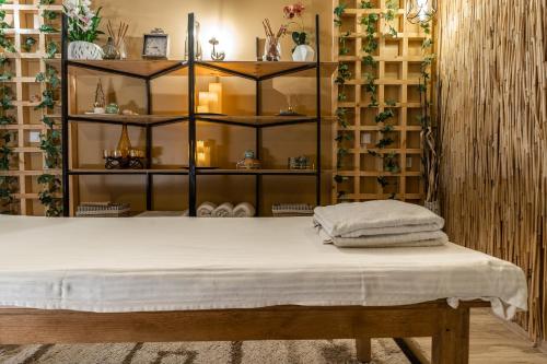 Ένα ή περισσότερα κρεβάτια σε δωμάτιο στο ESENIN 1 Hostel & Bar