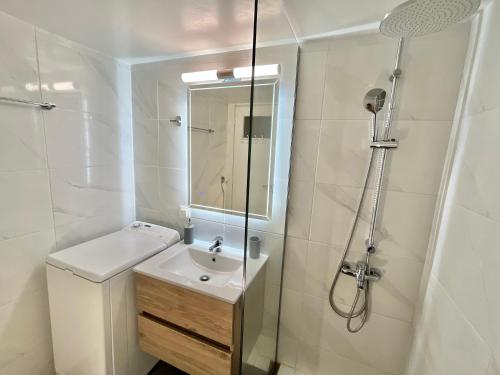 New City Apartment Neos Kosmos