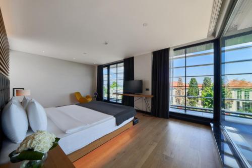 Postel nebo postele na pokoji v ubytování Metropolitan Hotels Bosphorus - Special Category
