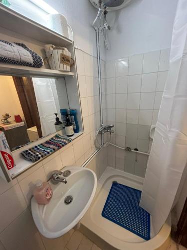 Koupelna v ubytování Elenis Studio Corfu Town