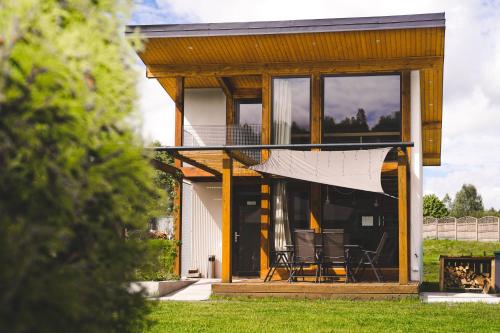 Taman di luar Rezerwat Wielin Sauna - Balia - Hot Tube - Jacuzzi - Basen - Klimatyzacja - Kominek