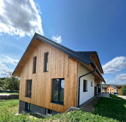 Budova, kde se apartmán nachází
