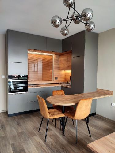 Dapur atau dapur kecil di Riverview apartment - Free Private Parking