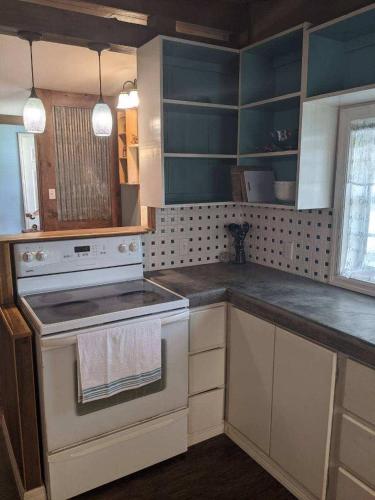 Η κουζίνα ή μικρή κουζίνα στο Bunkhouse Farm Stay
