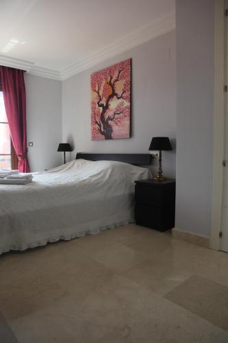 Ένα ή περισσότερα κρεβάτια σε δωμάτιο στο Your Oasis of Luxury and Leisure at Gazules Del Sol in Marbella area - Benahavis