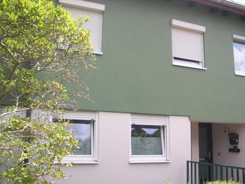 Το κτήριο όπου στεγάζεται  η παραθεριστική κατοικία