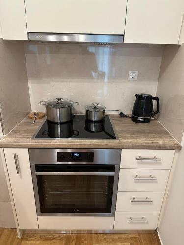 Μ&Κ - Your Athens Home - Νewly renovated 2bd apartment in family neighborhood close to city center