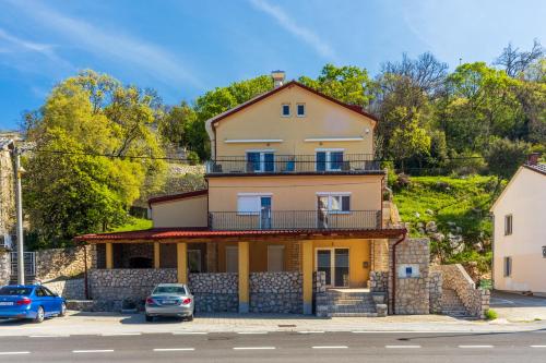 Rimac apartments and rooms